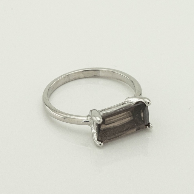 Серебряное кольцо Багет с дымчатым кварцем 3101945-4sq, 18 размер
