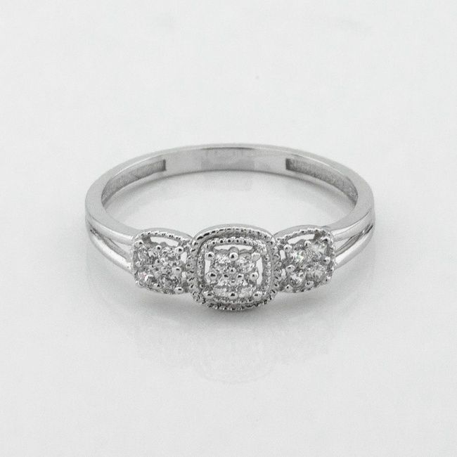 Кольцо с фианитами в белом золоте классическое K111673-2, 15,5 размер