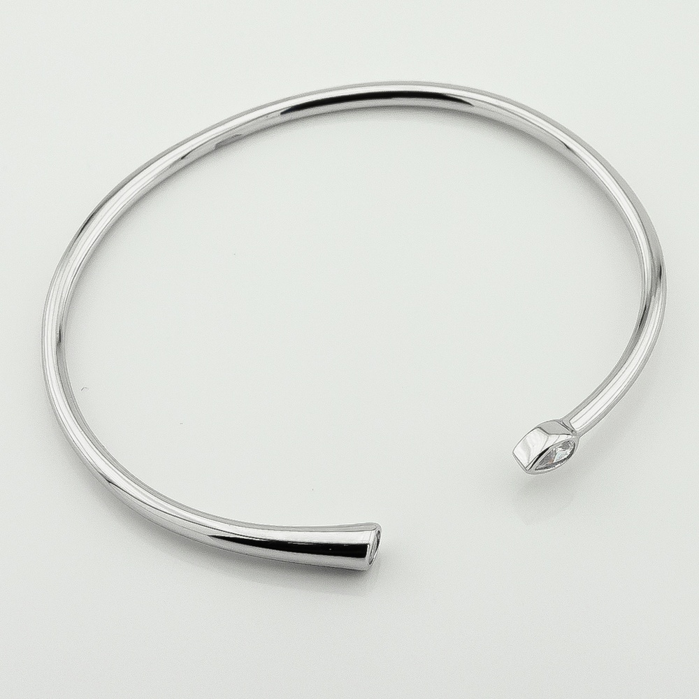Жорсткий відкритий срібний браслет із фіанітами b15961