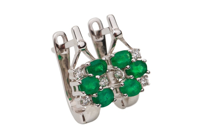 Сережки з білого золота зі смарагдами та діамантами ЕО03928, Зелений|Білий