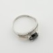 Серебряное кольцо с черным фианитом с золотыми накладками к721ф, 17 размер