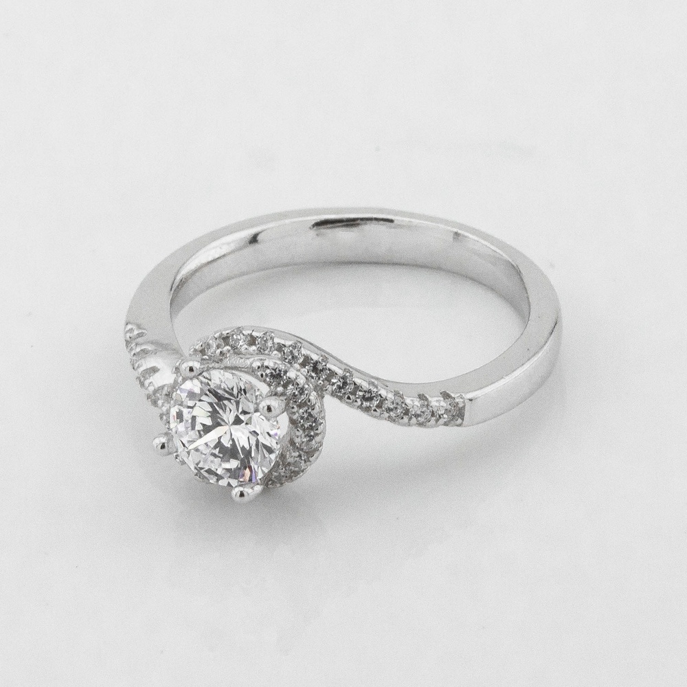 Серебряное кольцо Кружок с белыми фианитами K111716, 15,5 размер