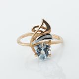 Золоте кільце Трикутник з блакитним топазом трильйон 14546top, 19 розмір