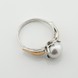 Серебряное кольцо с жемчугом с золотыми накладками к469ж, 18,5 размер