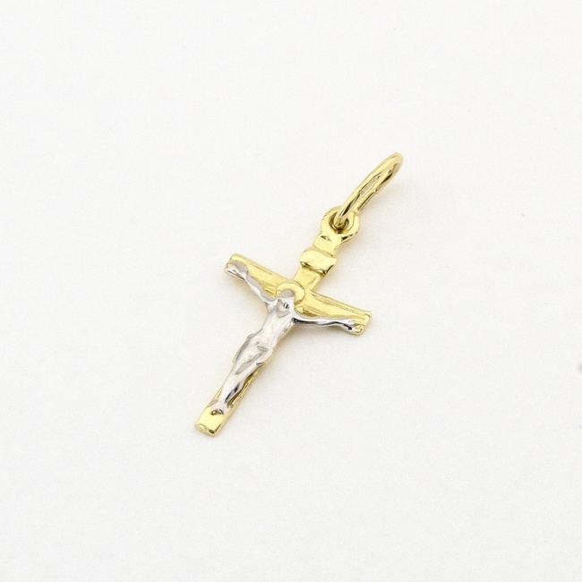 Крестик из желтого золота с распятием P13659
