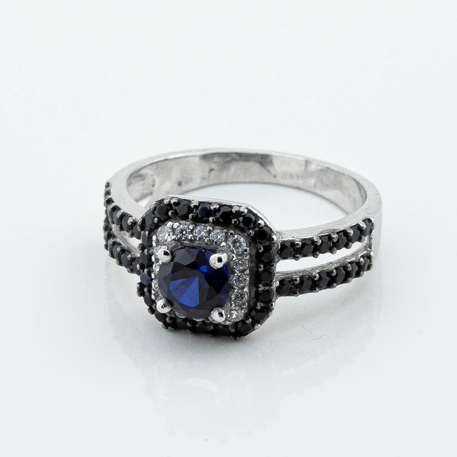 Серебряное кольцо с сапфиром и черными фианитами 1546-1p-HSPH, 16 размер