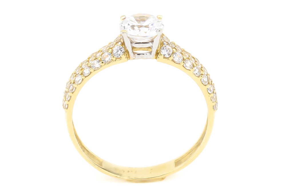 Классическое кольцо из желтого золота с выступающим белым фианитомКК11412, 17,5 размер, 17-5, Белый