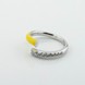 Серебряное кольцо с желтой эмалью и фианитами незамкнутое 3102002, 16 размер