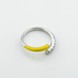 Серебряное кольцо с желтой эмалью и фианитами незамкнутое 3102002, 16 размер
