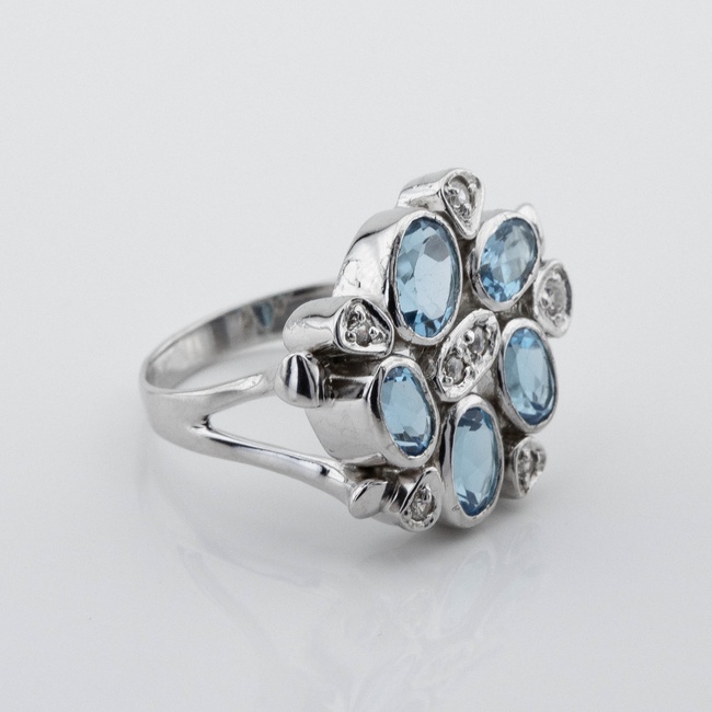 Серебряное кольцо с овальными топазами и фианитами 11025-4, 16 размер