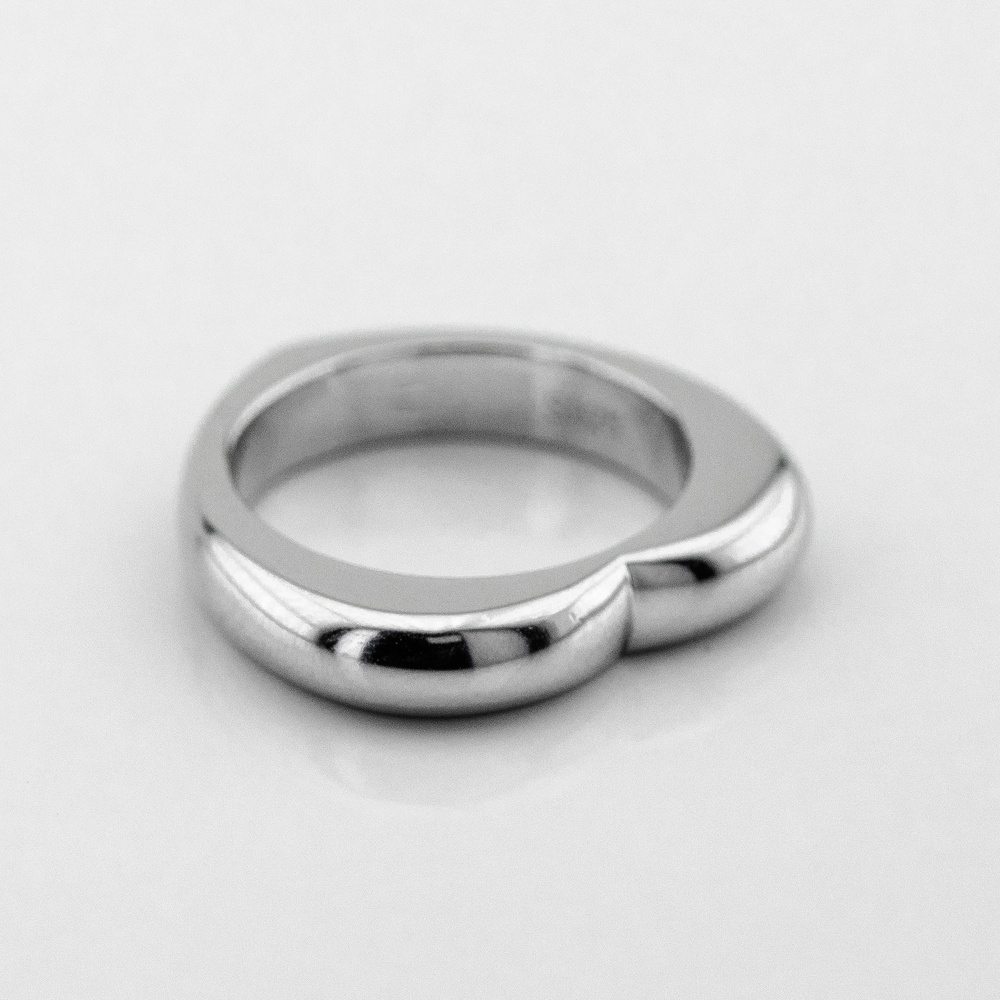 Серебряное кольцо Сердце без вставок k111657, 16 размер