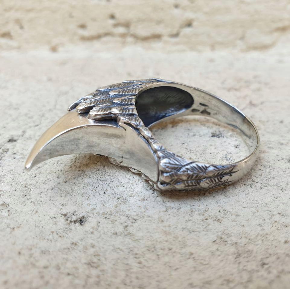 Серебряное черненое кольцо ручной работы "EJ Claw" в виде острого когтя орла Арт. 1027/EJ размер 17