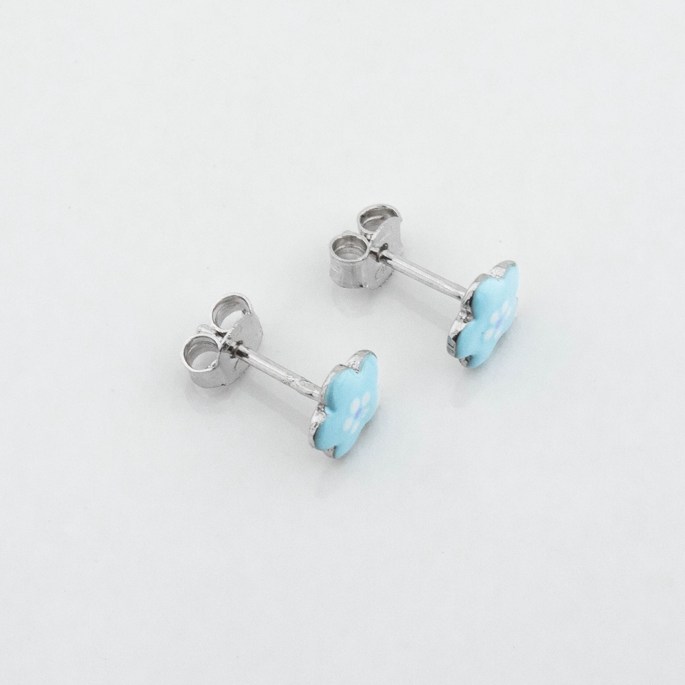Детские серебряные серьги-пусеты Цветы голубые с эмалью c121635, Голубой|Белый