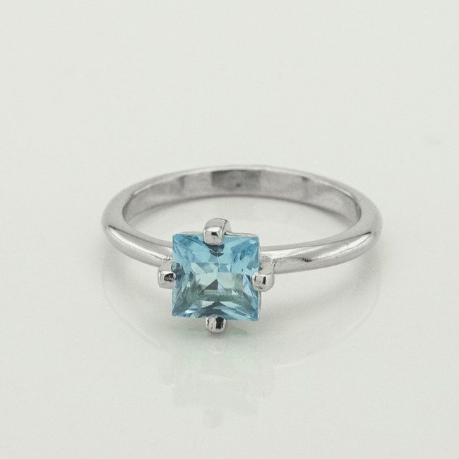 Серебряное кольцо Квадрат с топазом 3101943-4top, 17 размер