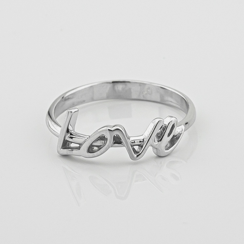 Серебряное кольцо тонкое LOVE (Лав) без камней 111100-4, 16 размер