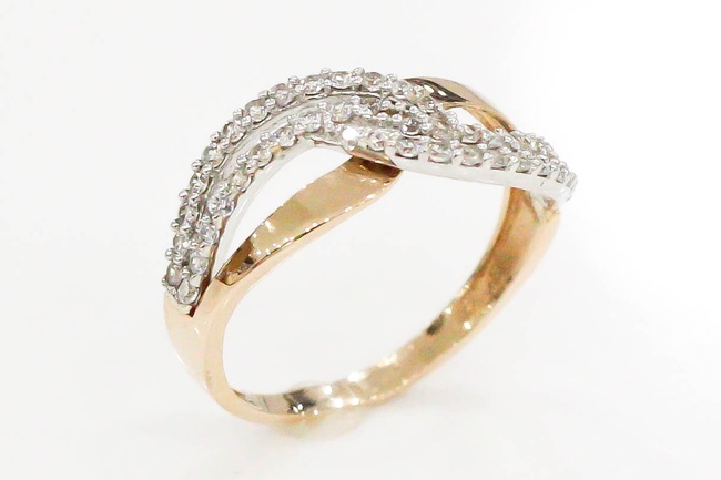 Золотое кольцо переплетение с фианитами КК11052, 17,5 размер