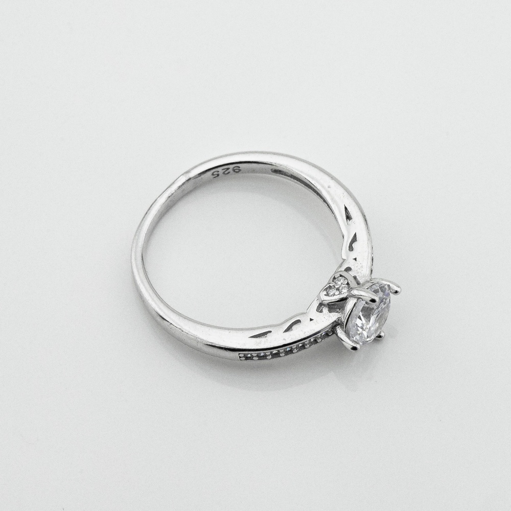 Серебряное кольцо с фианитами K111695, 16 размер