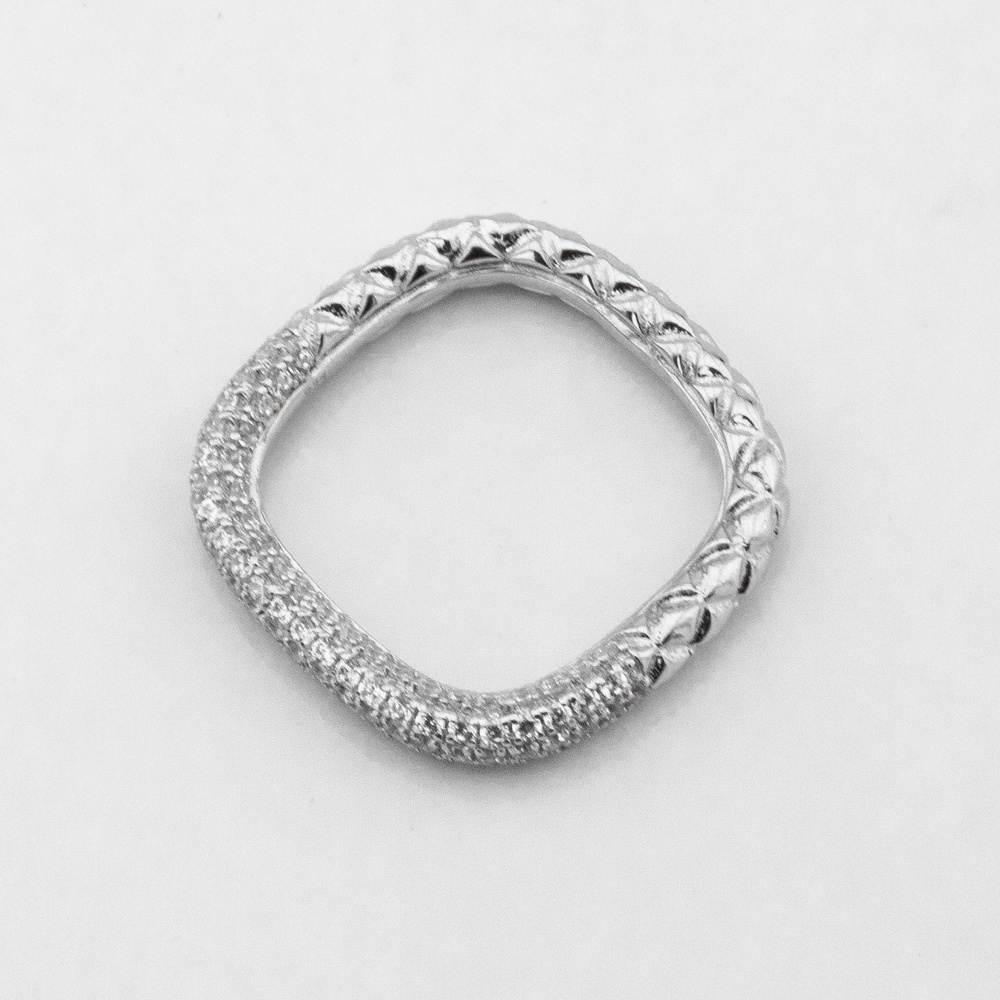 Серебряное кольцо квадратной формы Квадрат тонкий с белыми фианитами K111757, 16,5 размер