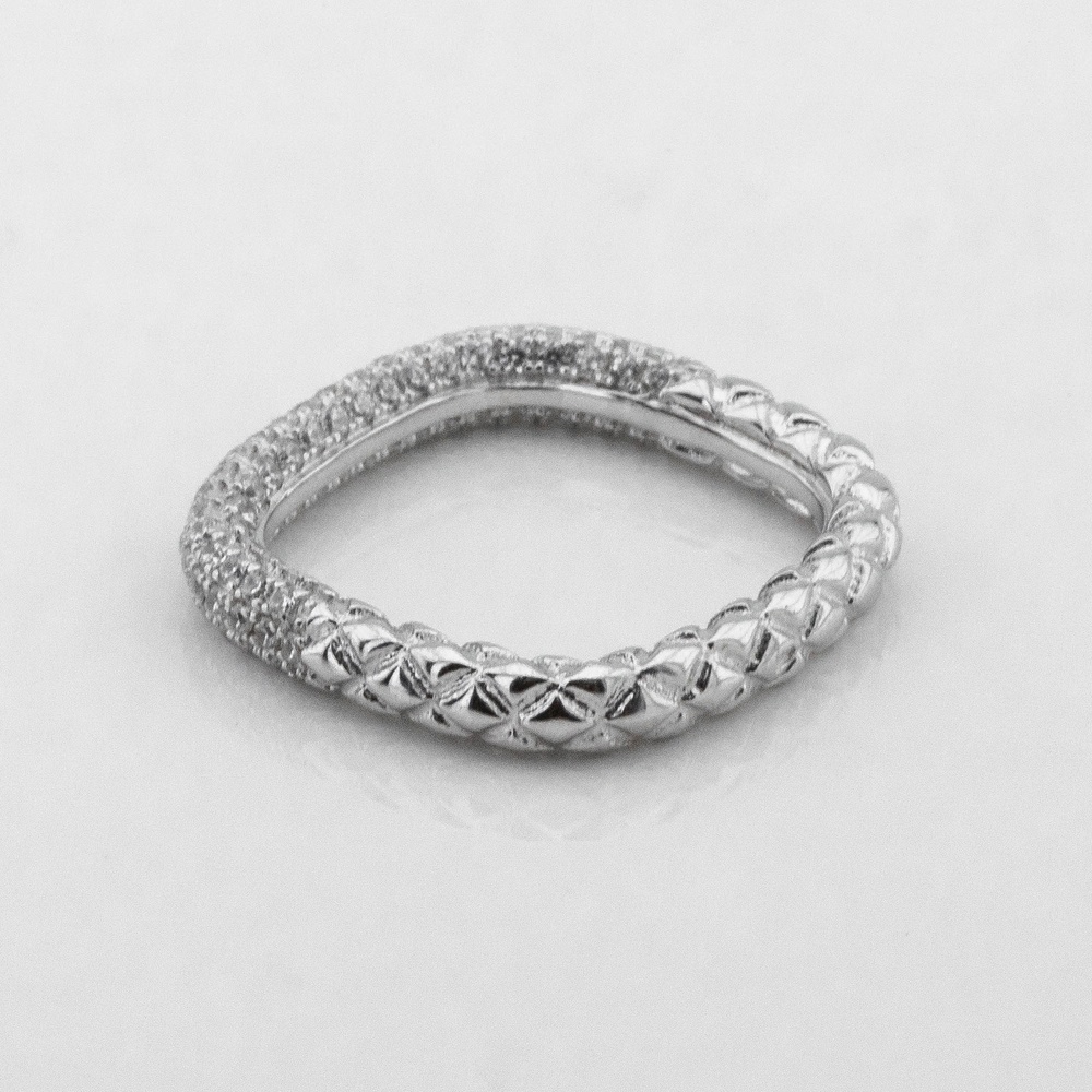 Серебряное кольцо квадратной формы Квадрат тонкий с белыми фианитами K111757, 16,5 размер