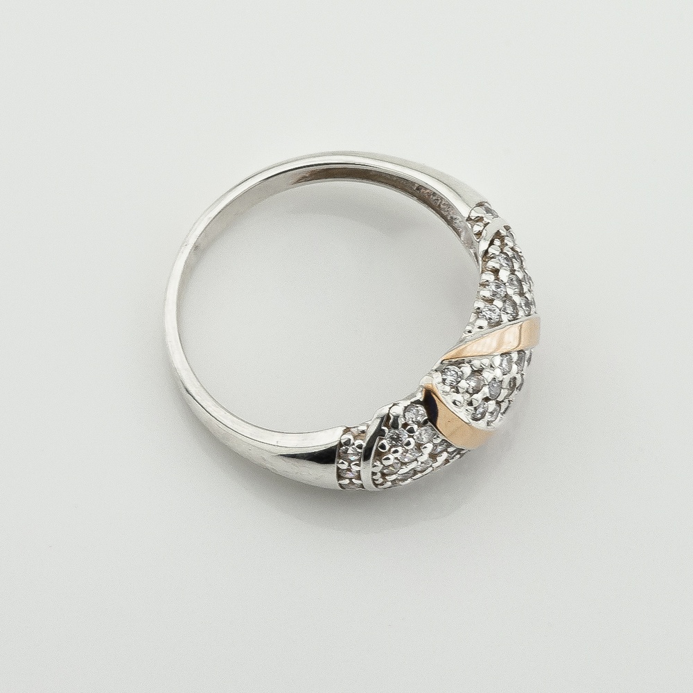 Серебряное кольцо с фианитами с золотыми накладками к853ф, 17,5 размер