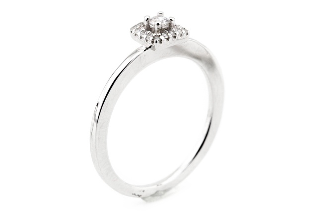 Серебряное кольцо с квадратом с фианитами классика СК11127, 17,5 размер, 17-5, Белый