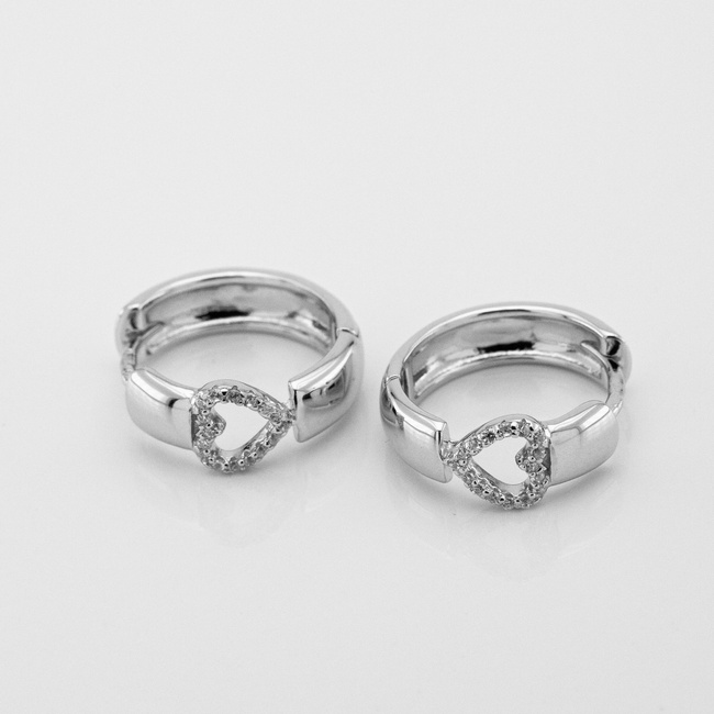 Серебряные серьги-кольца Сердечки с фианитами 3202312
