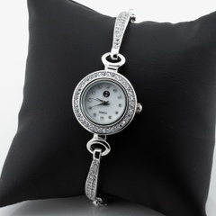 Срібний годинник жіночий з білими фіанітами (круглий) watch022, Білий
