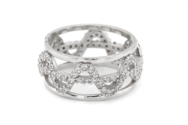 Срібний перстень з фіанітамі доріжка-зигзаг СК11095, 17 розмір, 17, Білий