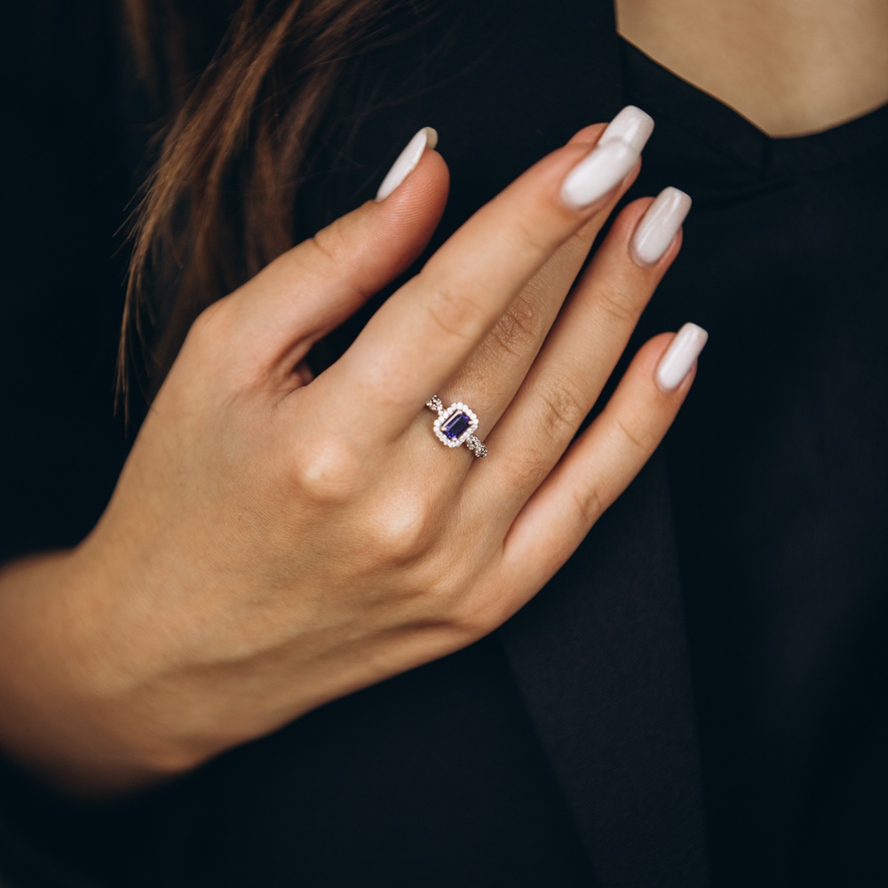 Золотое кольцо с сапфиром и бриллиантами ar024y, 15,5 размер