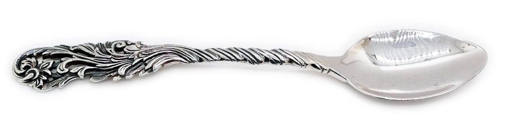 Серебряная Ложка Лилия с фигурной ручкой с чернением 9027-IDE