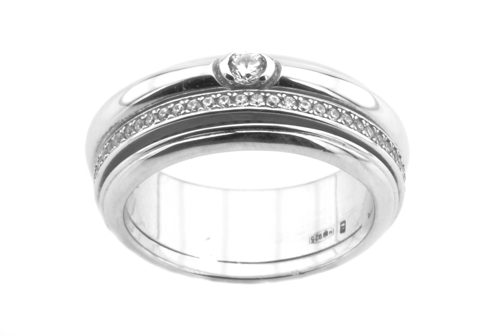 Серебряное гладкое кольцо с с дорожкой с фианитами СК11048, 17 размер, 17, Белый