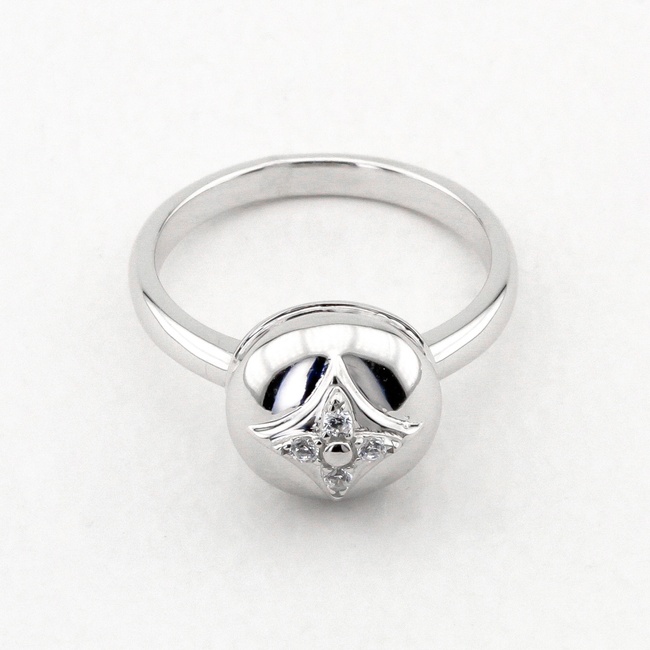 Серебряное кольцо "Шар" с фианитами K11886, 17,5 размер