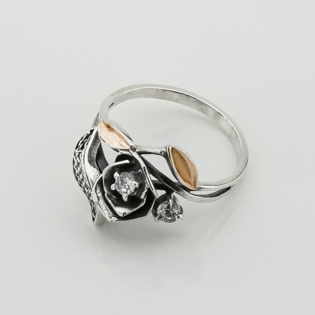 Серебряное кольцо с фианитами с золотыми накладками к297ф, 19 размер