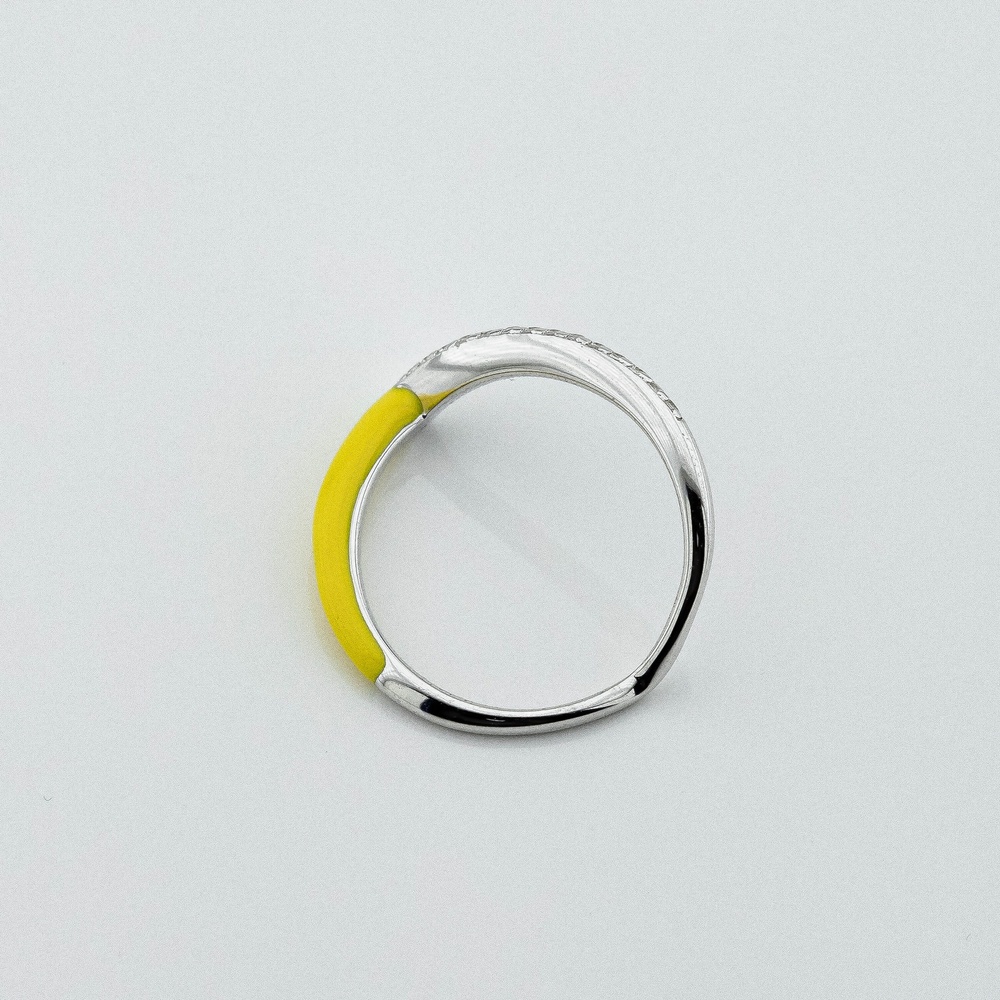 Серебряное кольцо Дорожка с желтой эмалью и фианитами 3101999, 16 размер