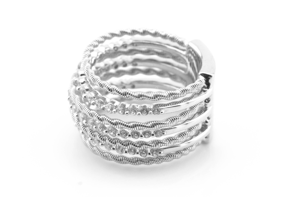 Серебряное стилизованное кольцо с фианитами и из тонких крученых колец СК11017, 16,5 размер, 16-5, Белый