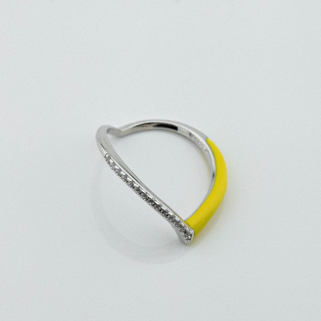 Серебряное кольцо Дорожка с желтой эмалью и фианитами 3101999, 16 размер