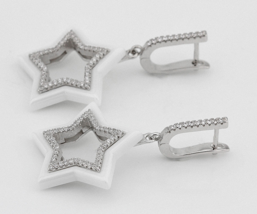 Срібні сережки-підвіски "Зірочки" з білою керамікою та фіанітами СС12033, Білий