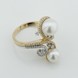 Золотое кольцо фигурное с жемчугом и бриллиантами к002-0673,17,5 размер