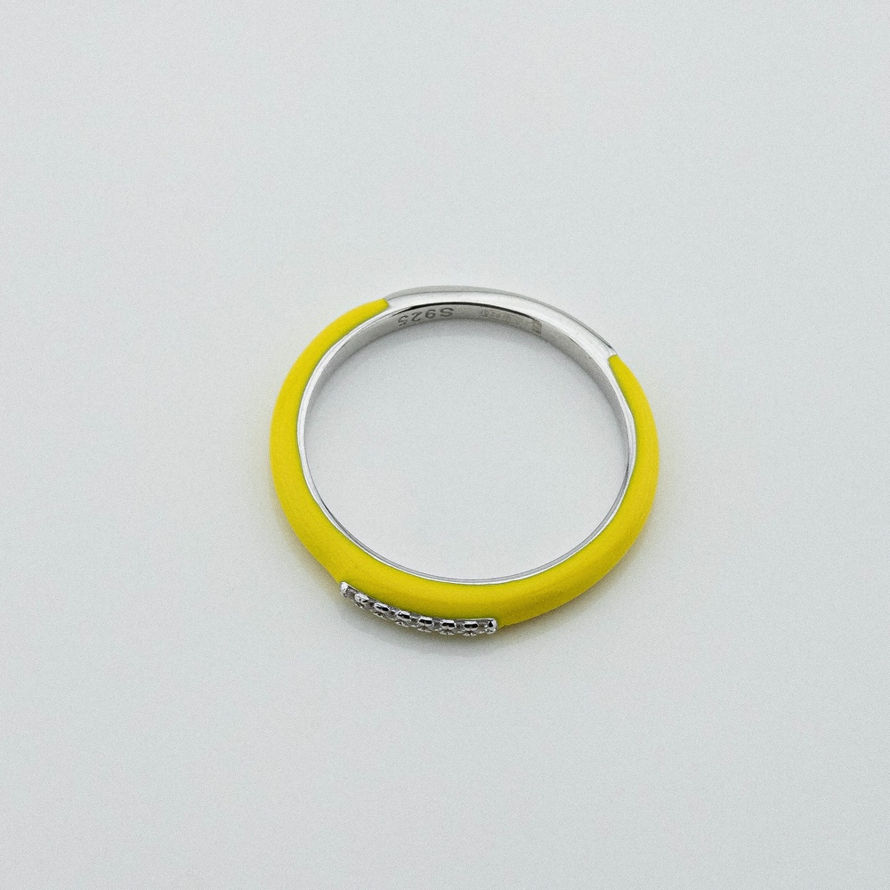 Срібна каблучка з жовтою емаллю і фіанітами 3101995, 16 розмір