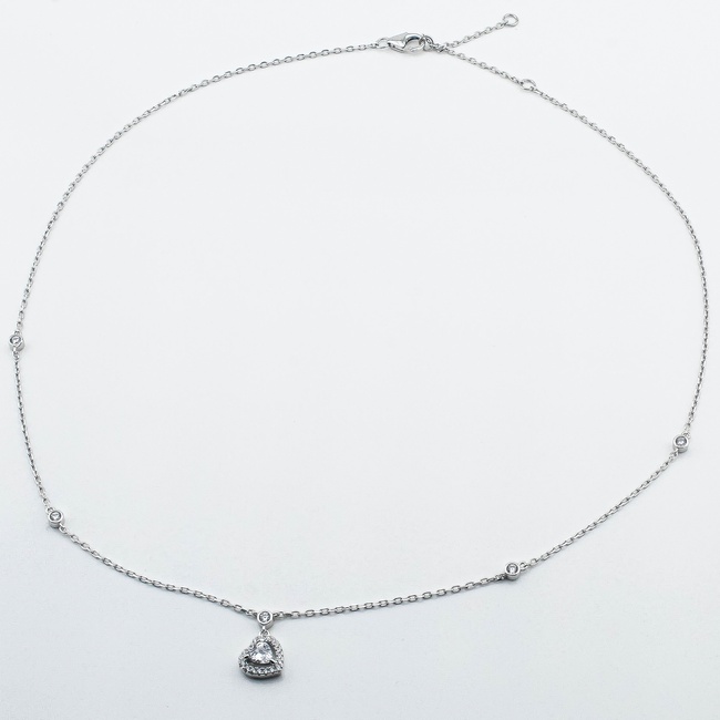Серебряное колье Сердечко с белыми фианитами ko14774, 40 размер