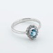 Серебряное кольцо с лондон топазом и фианитами k111892, 18 размер